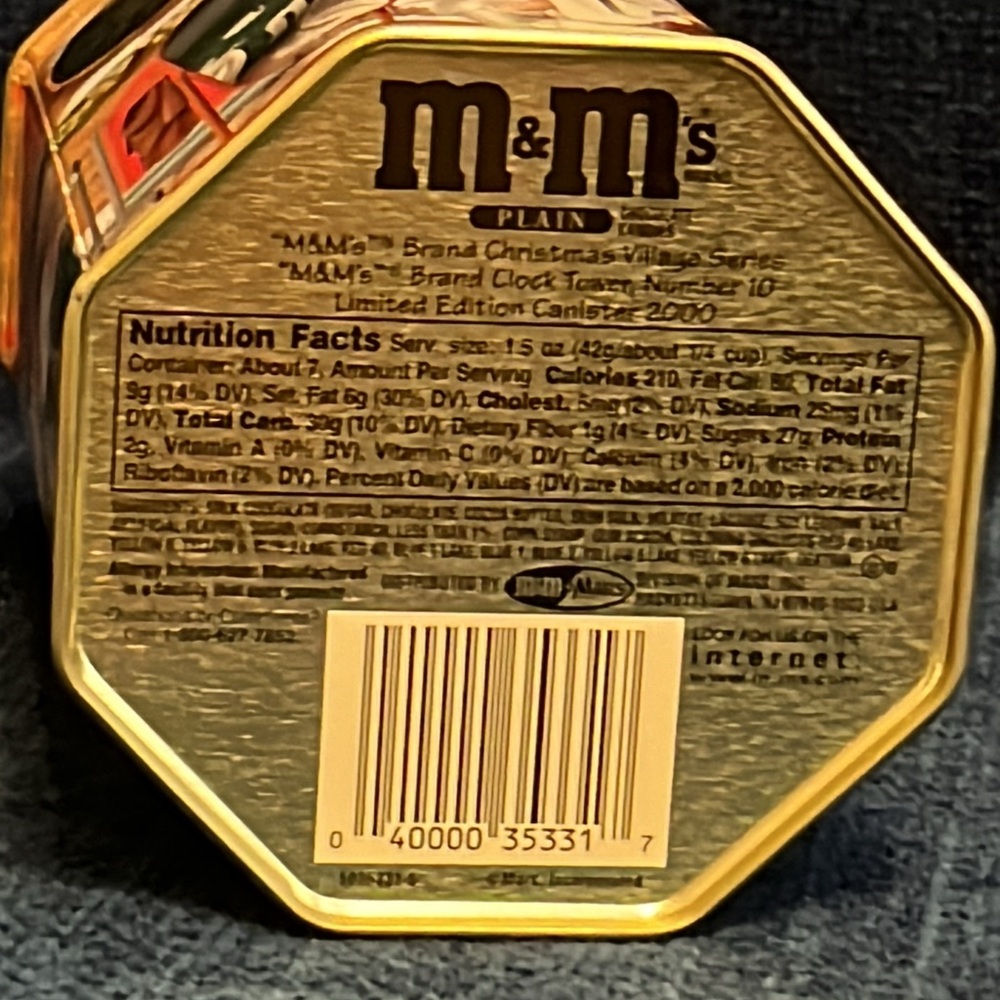 Two Limited Edition Vintage M&Mโs Christmas Tins - Picture 3 of 16
